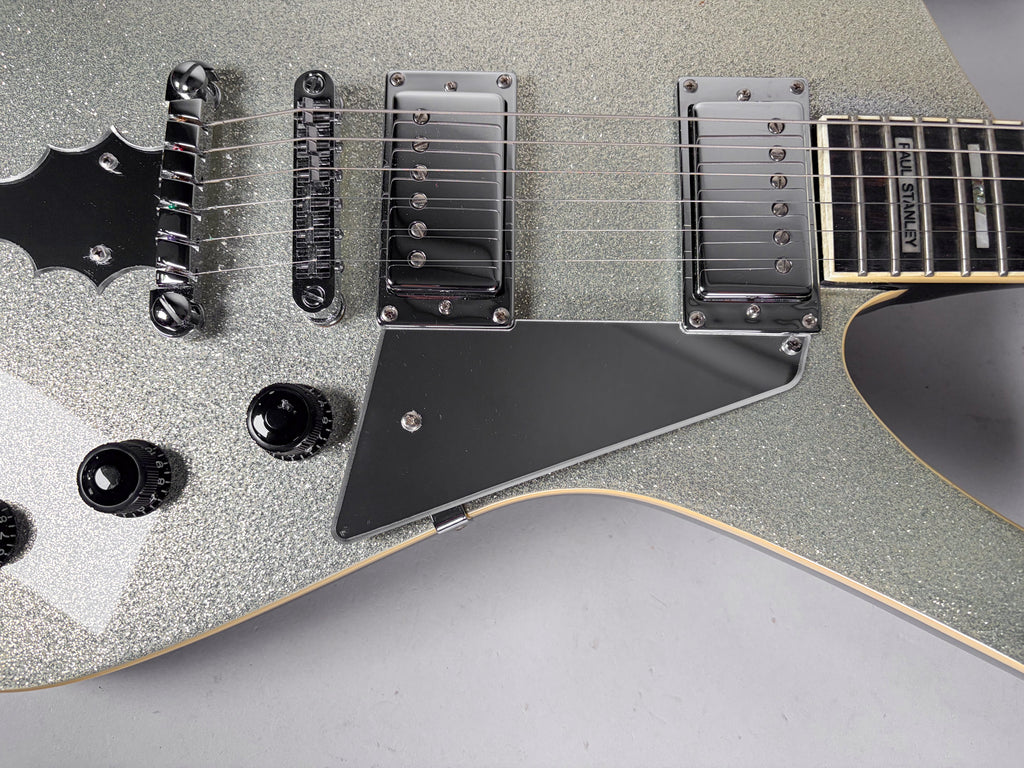 Ibanez PS120SP Paul Stanley Sig Iceman Silver Sparkle w/Gig Bag