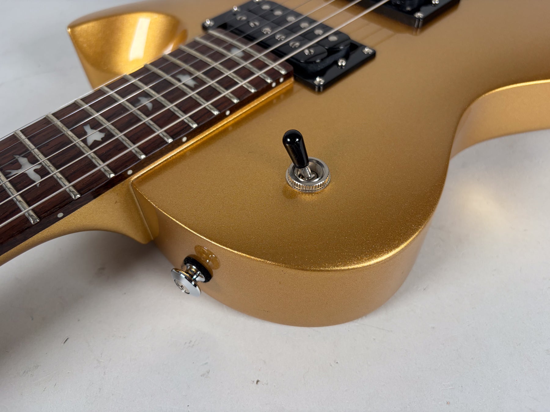 2016 PRS SE Santana Single Cut Tremolo Egyptian Gold w/Gig Bag