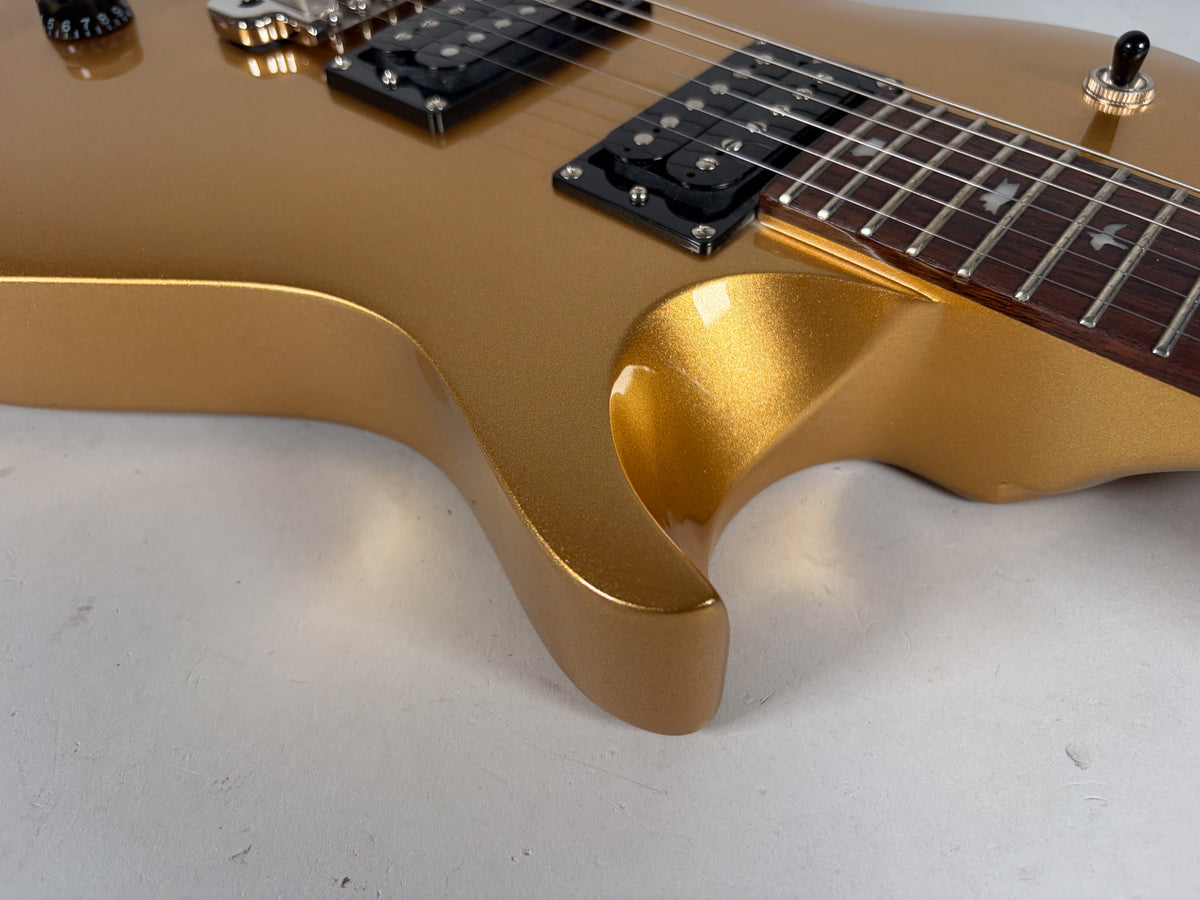 2016 PRS SE Santana Single Cut Tremolo Egyptian Gold w/Gig Bag