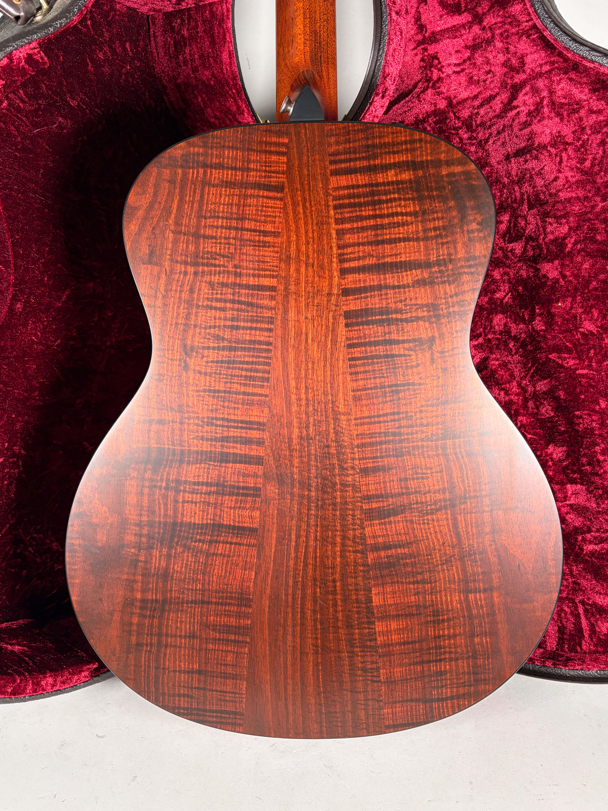 2016 Taylor 326e 8-String Baritone Limited Edition w/OHSC