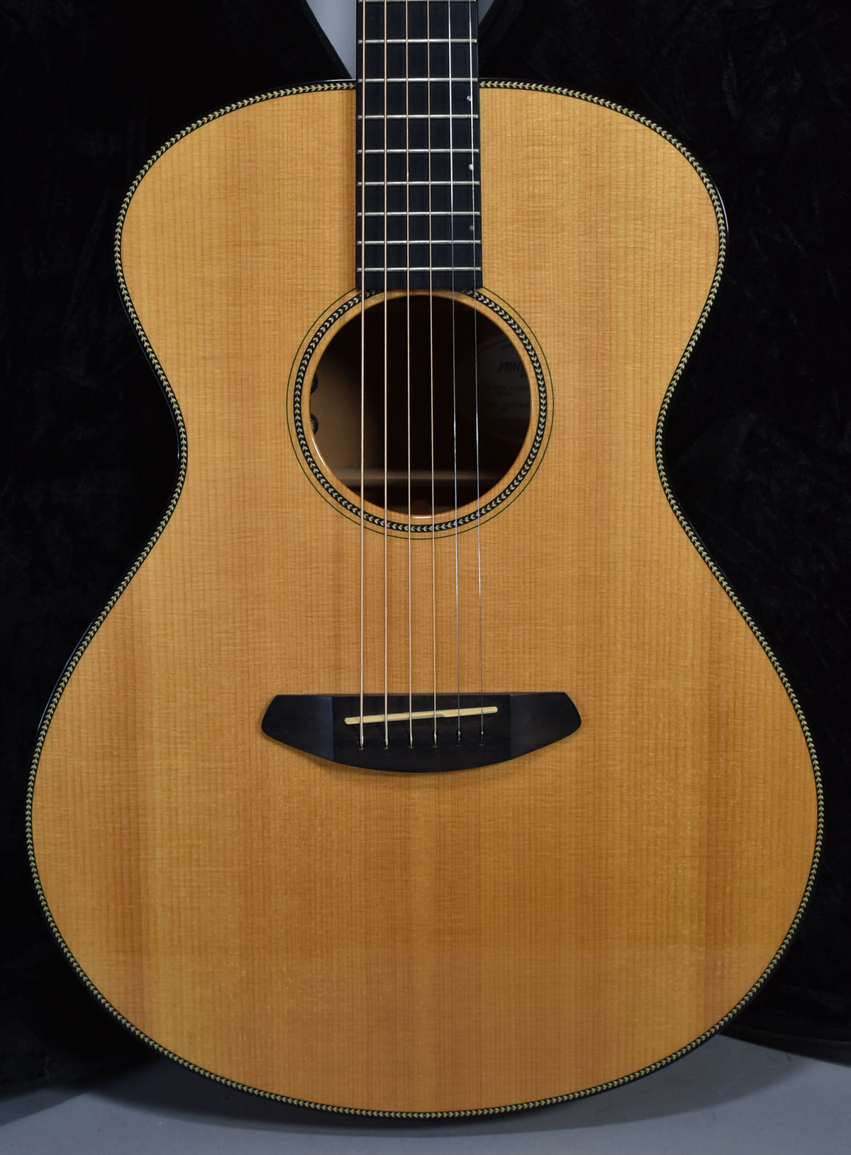 c.2016 Breedlove Oregon Concert Acoustic Electric Natural Finish w/OHSC