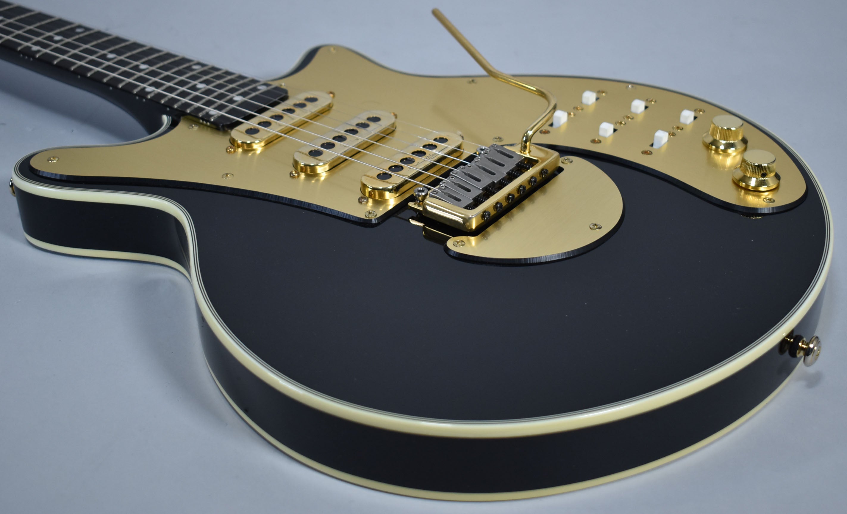 2016 Brian May BMG Special LE Series Black N Gold w/Gig Bag