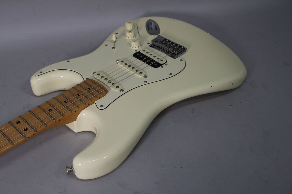 2017 Fender American Professional Stratocaster HSS Shawbucker Olympic White w/OHSC