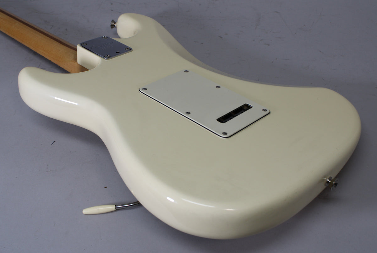 2017 Fender American Professional Stratocaster Olympic White w/HSC