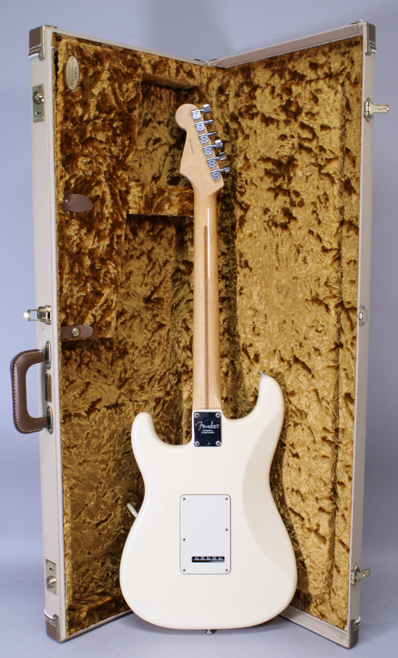 2017 Fender American Professional Stratocaster Olympic White w/HSC