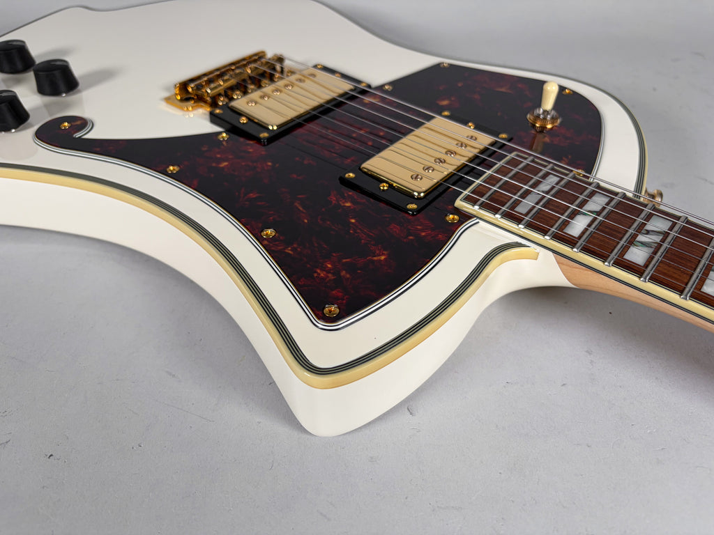2018 D'Angelico Ludlow Tremolo HH White Finish w/OHSC