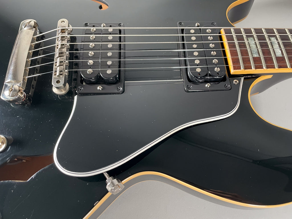 2018 Gibson ES-335 Traditional Black Finish w/OHSC – Imperial