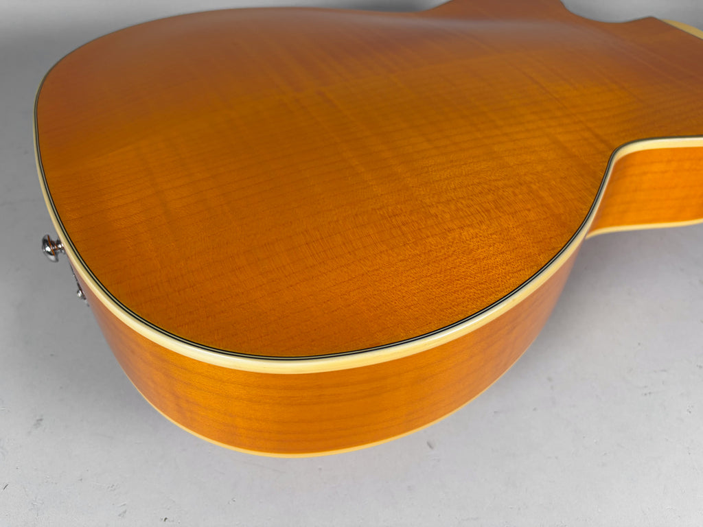 2018 Kay K1700 Barney Kessel Pro Amber Finish w/OHSC