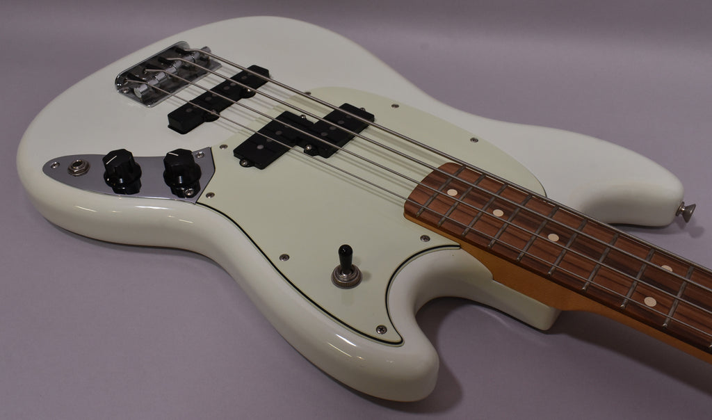 2018 Fender Offset Series Mustang Bass PJ Sonic Blue