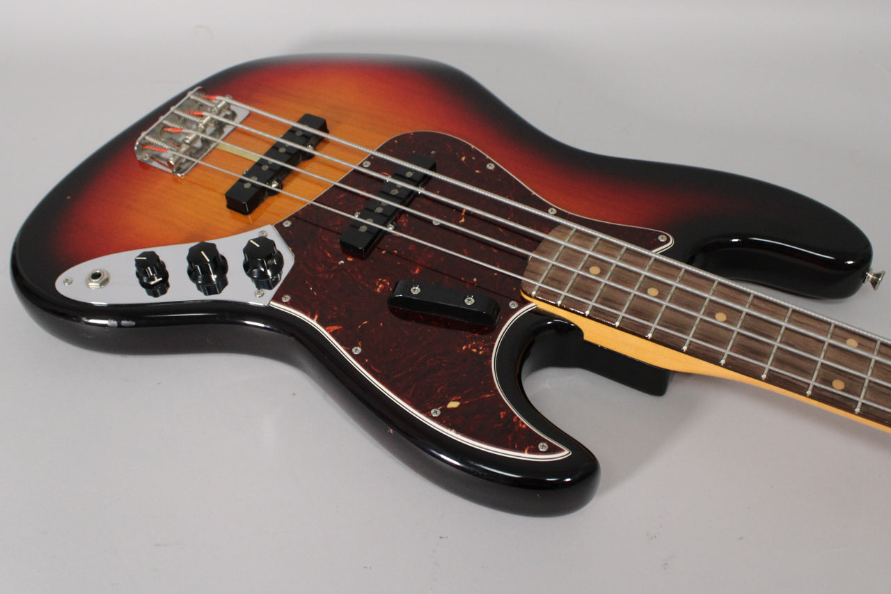 2019 Fender American Original '60s Jazz Bass 3-Color Sunburst w