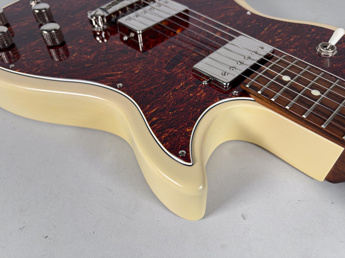 2019 Godin Radiator Trans Cream Finish w/Gig Bag