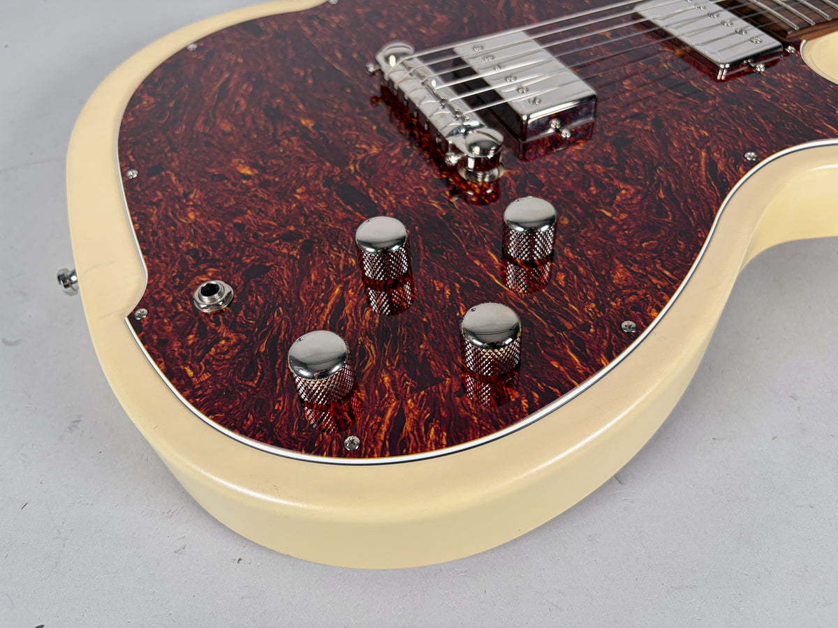2019 Godin Radiator Trans Cream Finish w/Gig Bag