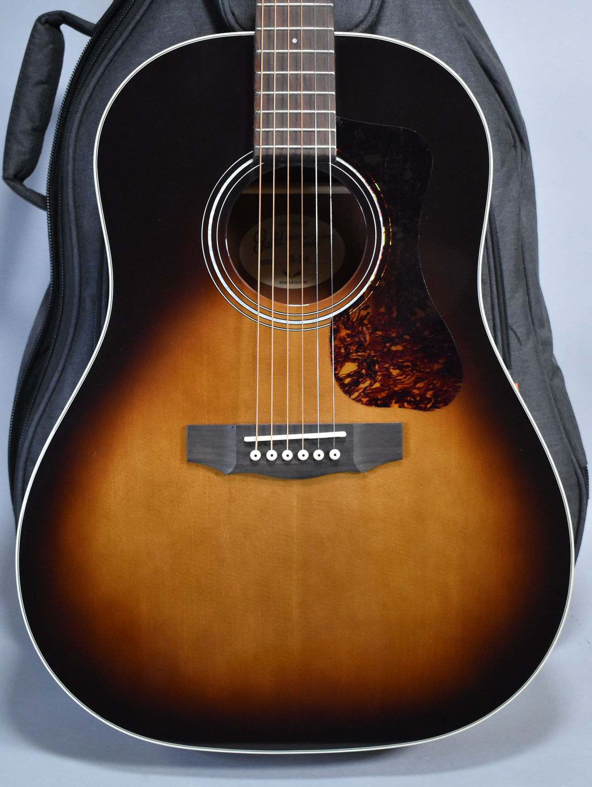 2020 Guild DS-240 Memoir Acoustic Vintage Sunburst w/SSC