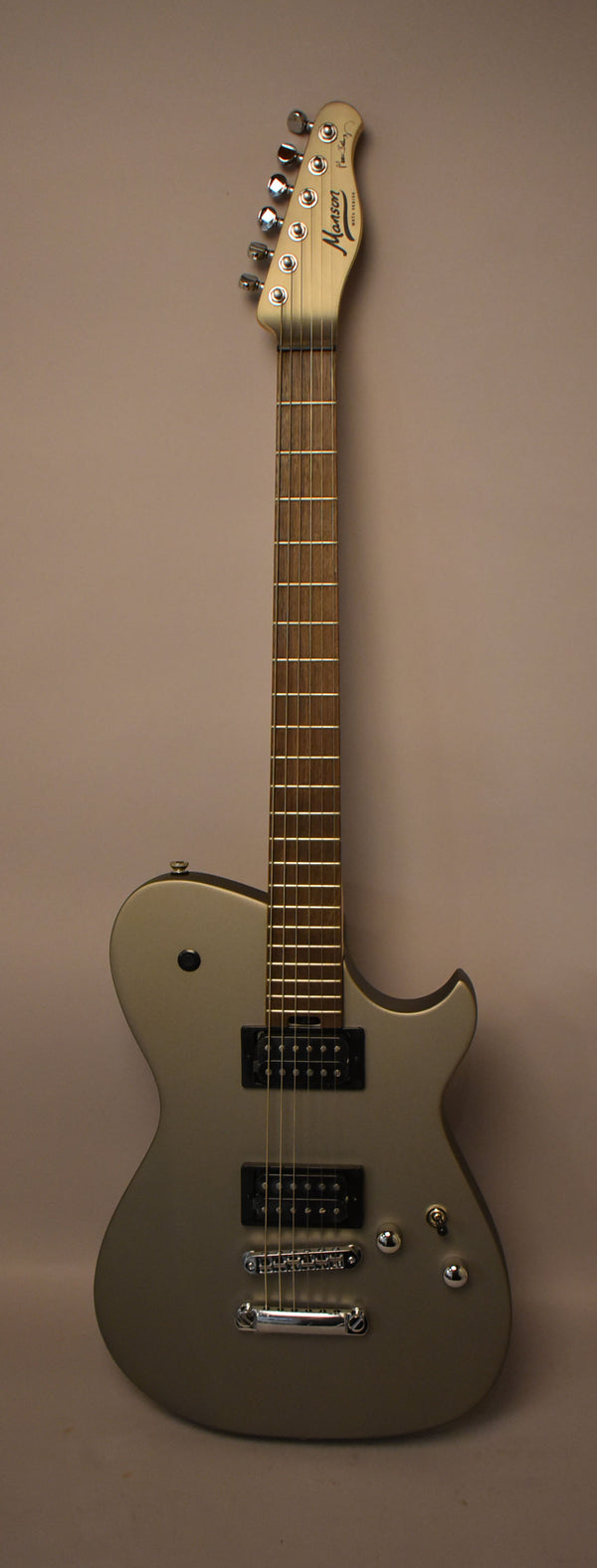 2021-Manson-Meta-MBM-1-Matt-Bellamy-Imperial-Vintage-Guitars-Sell