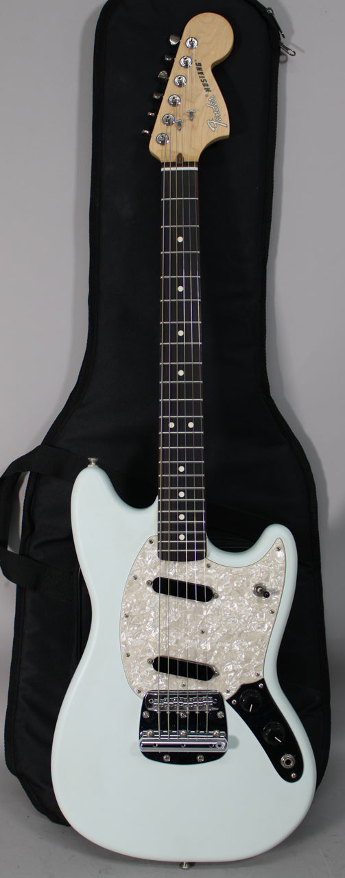 2022 Fender American Performer Mustang Sonic Blue w/ Gigbag