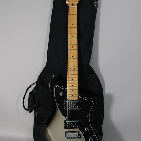 2022-Fender-Meteora-Silverburst-1
