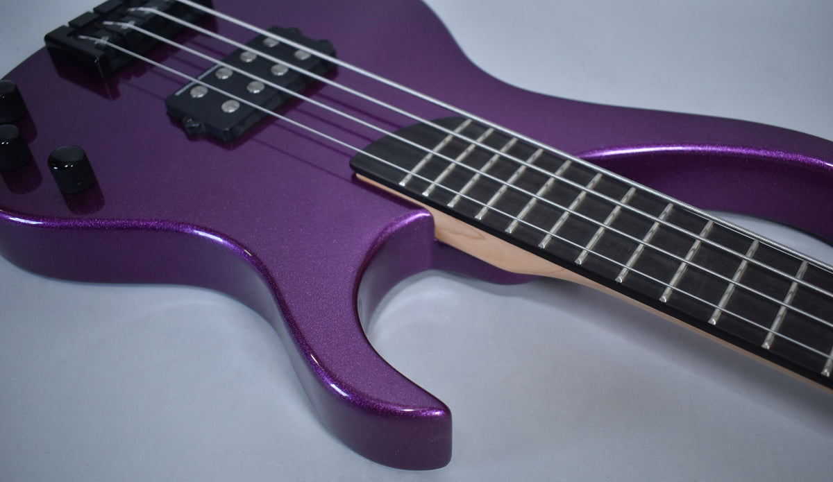 2022 Kramer Disciple D-1 Thundercracker Purple Metallic w/Gig Bag