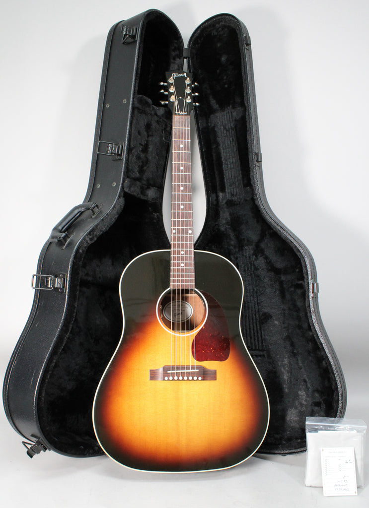 2023-Gibson-J-45-Standard-Sunburst-1