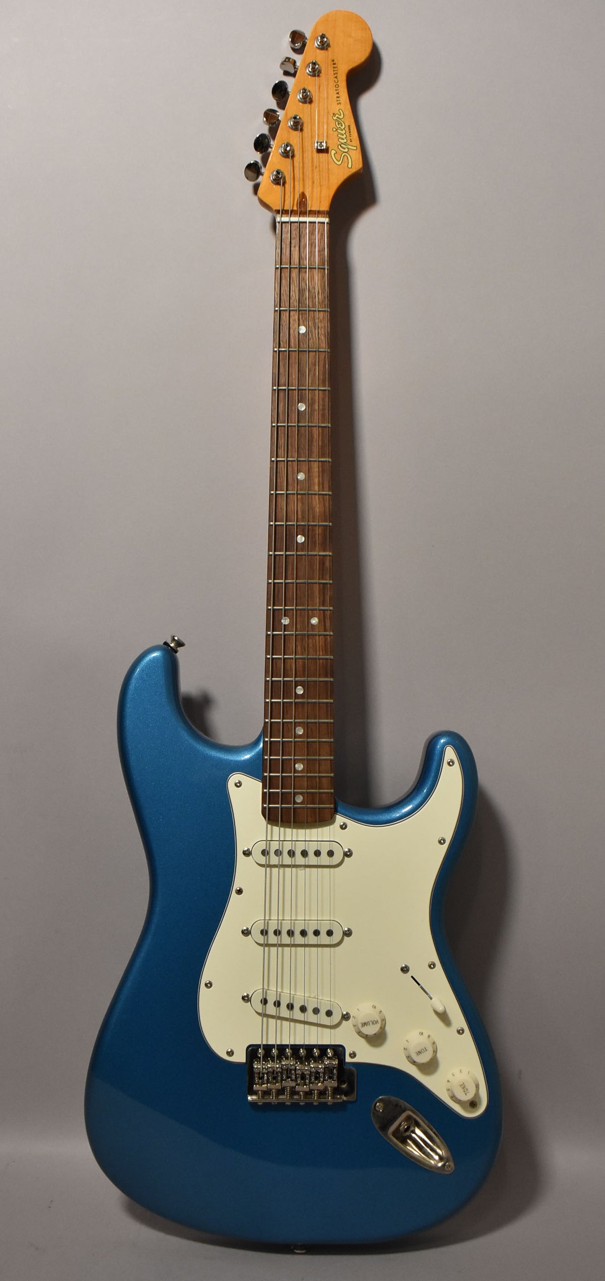 2023 Squier Classic Vibe '60s Stratocaster Lake Placid Blue