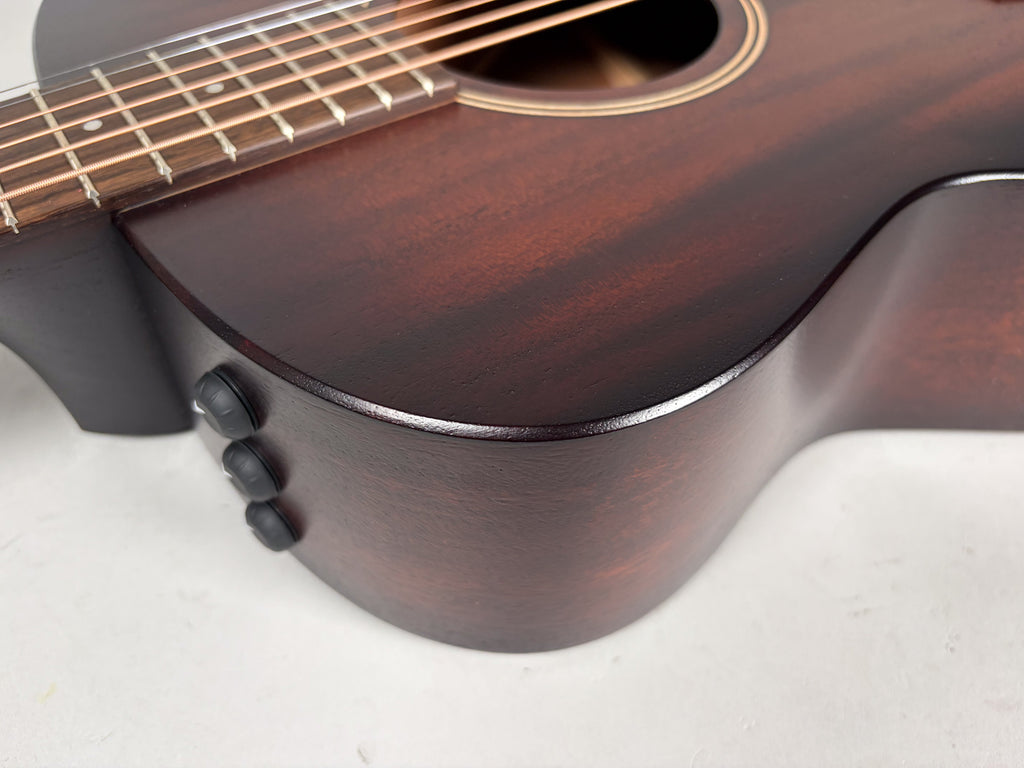 2023 Taylor AD21e American Dream Acoustic Guitar Sunburst w/OSSC