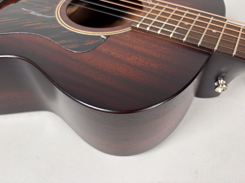 2023 Taylor AD21e American Dream Acoustic Guitar Sunburst w/OSSC
