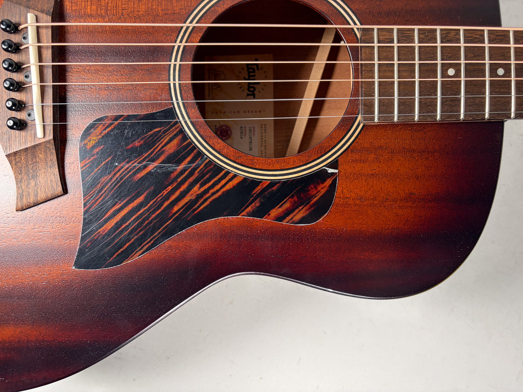 2023 Taylor AD21e American Dream Acoustic Guitar Sunburst w/OSSC