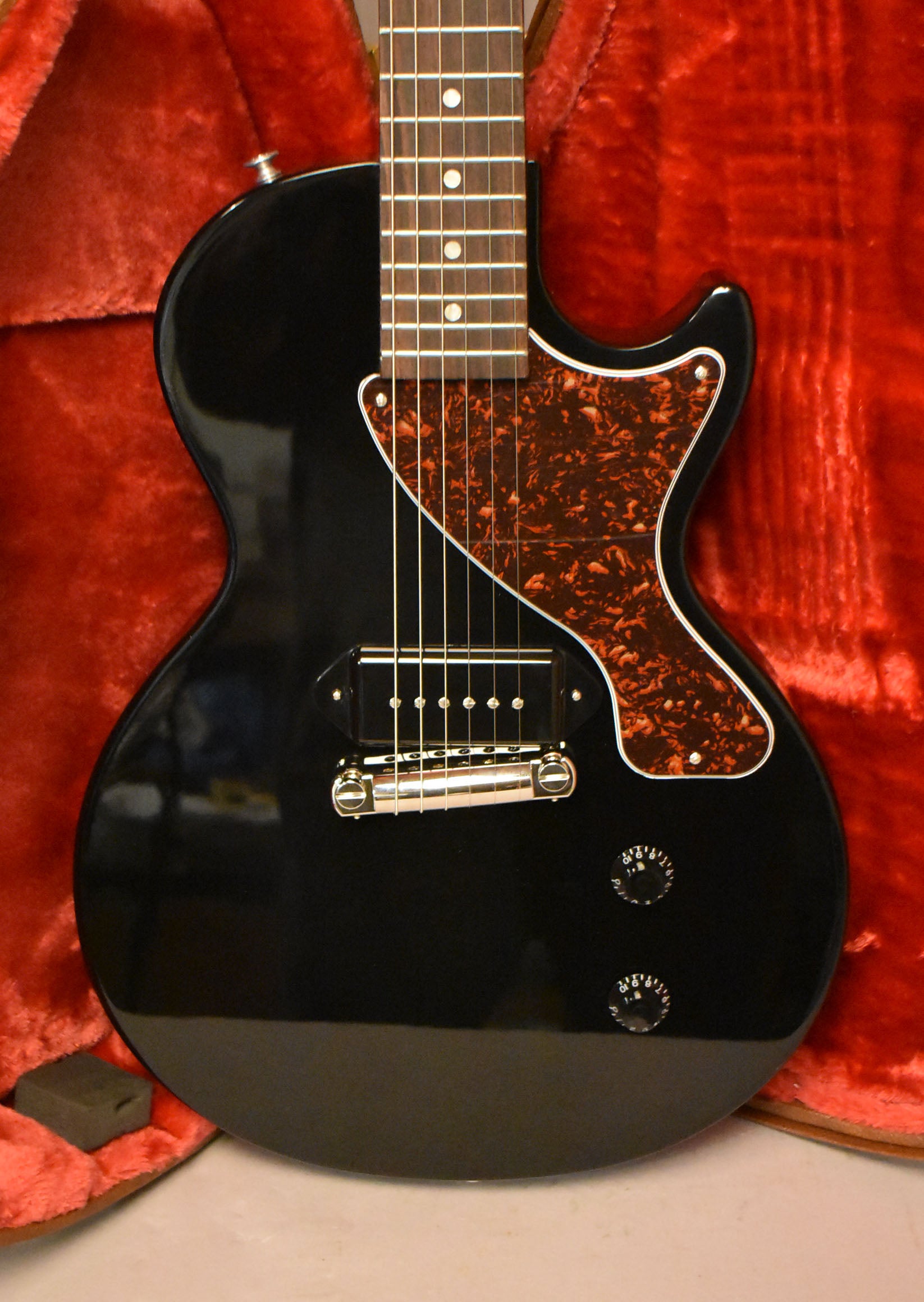 2025 Gibson Les Paul Junior Ebony w/OHSC – Imperial Vintage Guitars