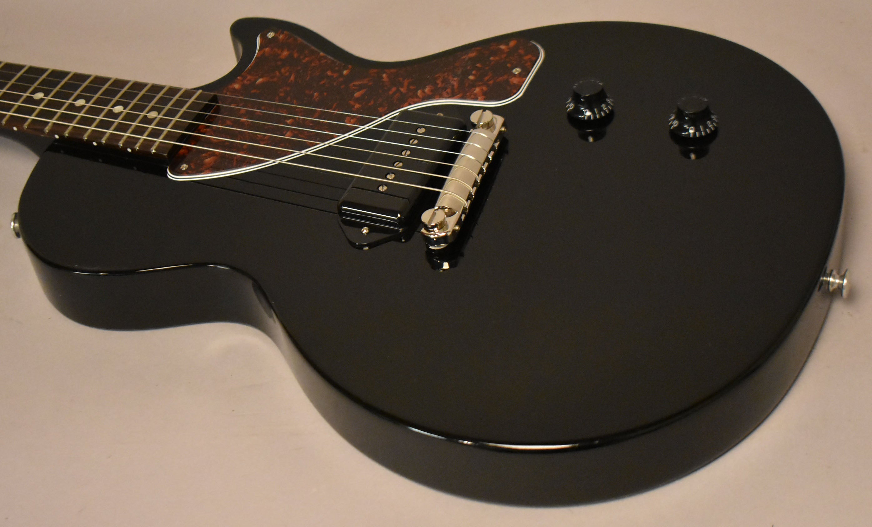 2025 Gibson Les Paul Junior Ebony w/OHSC – Imperial Vintage Guitars