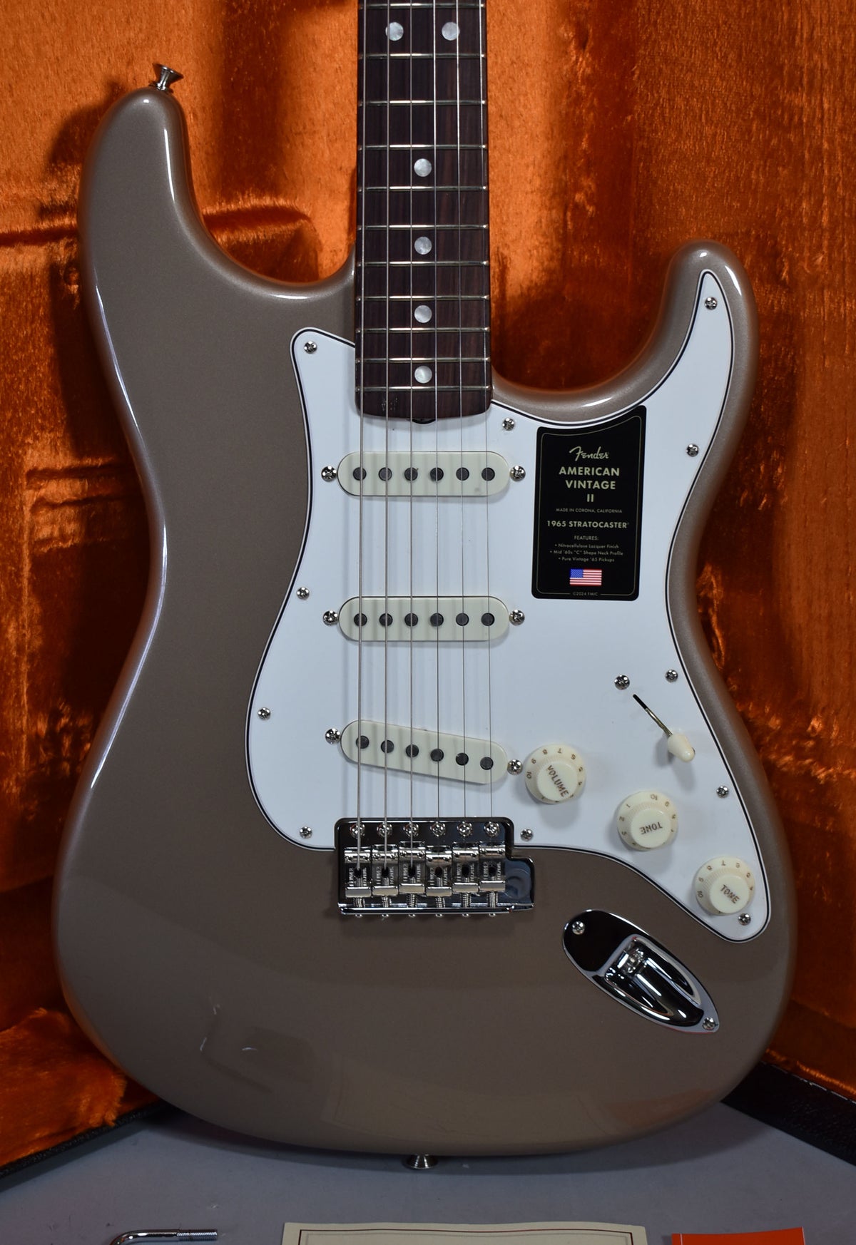 2025 Fender American Vintage II '65 Stratocaster Shoreline Gold w/OHSC