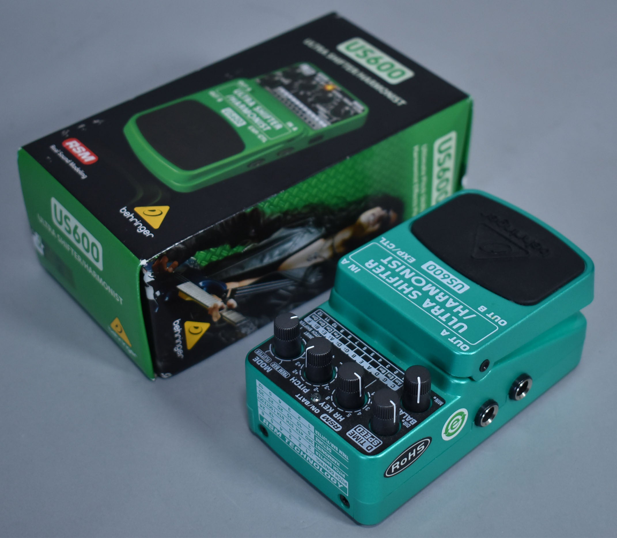 BEHRINGER US600 ウルトラシフター / ハーモニスト Behringer US600 Ultra Shifter/Harmonist – Imperial Vintage Guitars