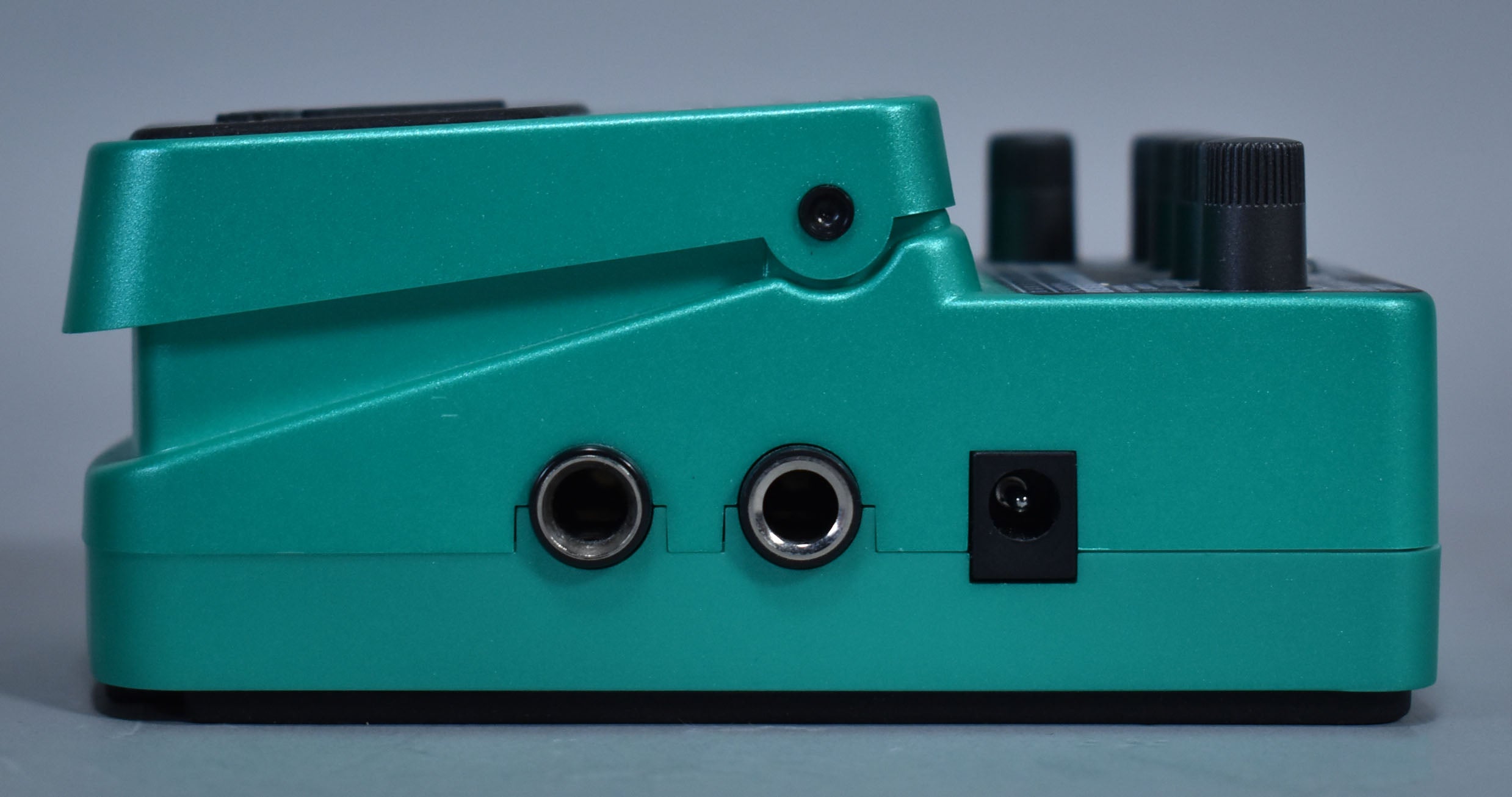 Behringer US600 Ultra Shifter/Harmonist – Imperial Vintage Guitars