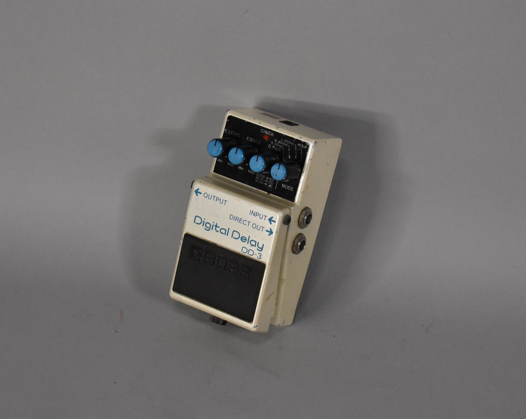 Boss-DD-3-Digital-Delay-Imperial-Vintage-Guitars-Sell