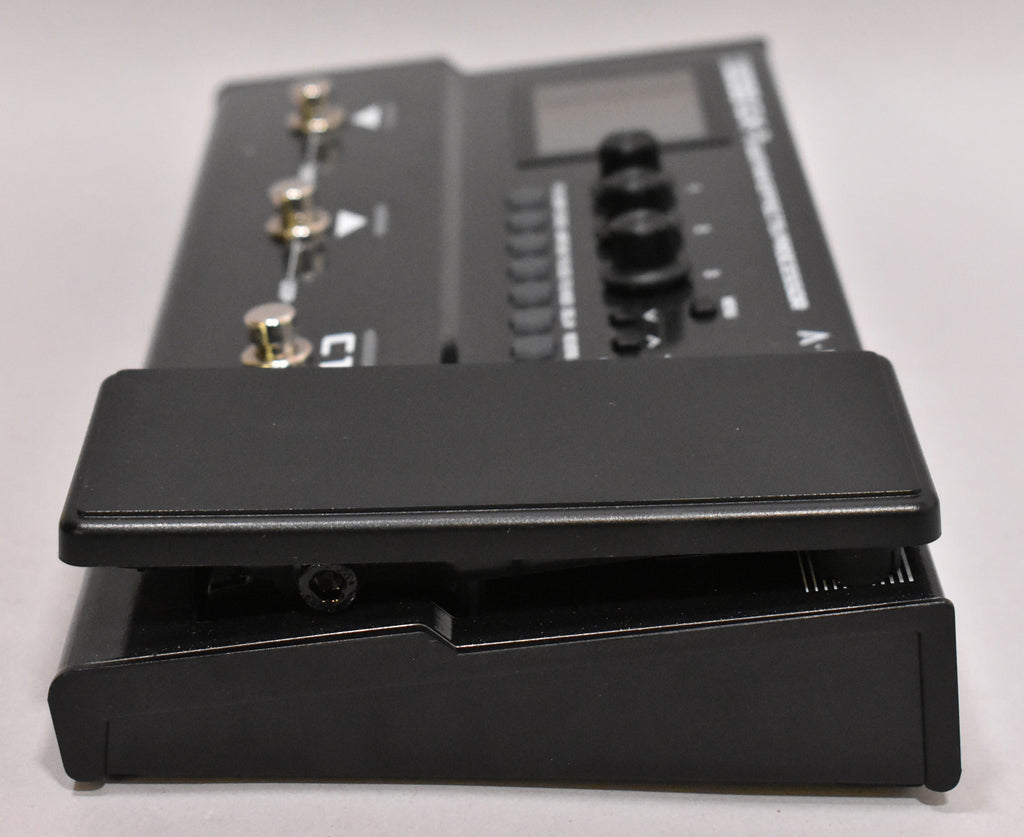 Boss GX-1 Guitar Multi-Effects Processor Black w/BOX