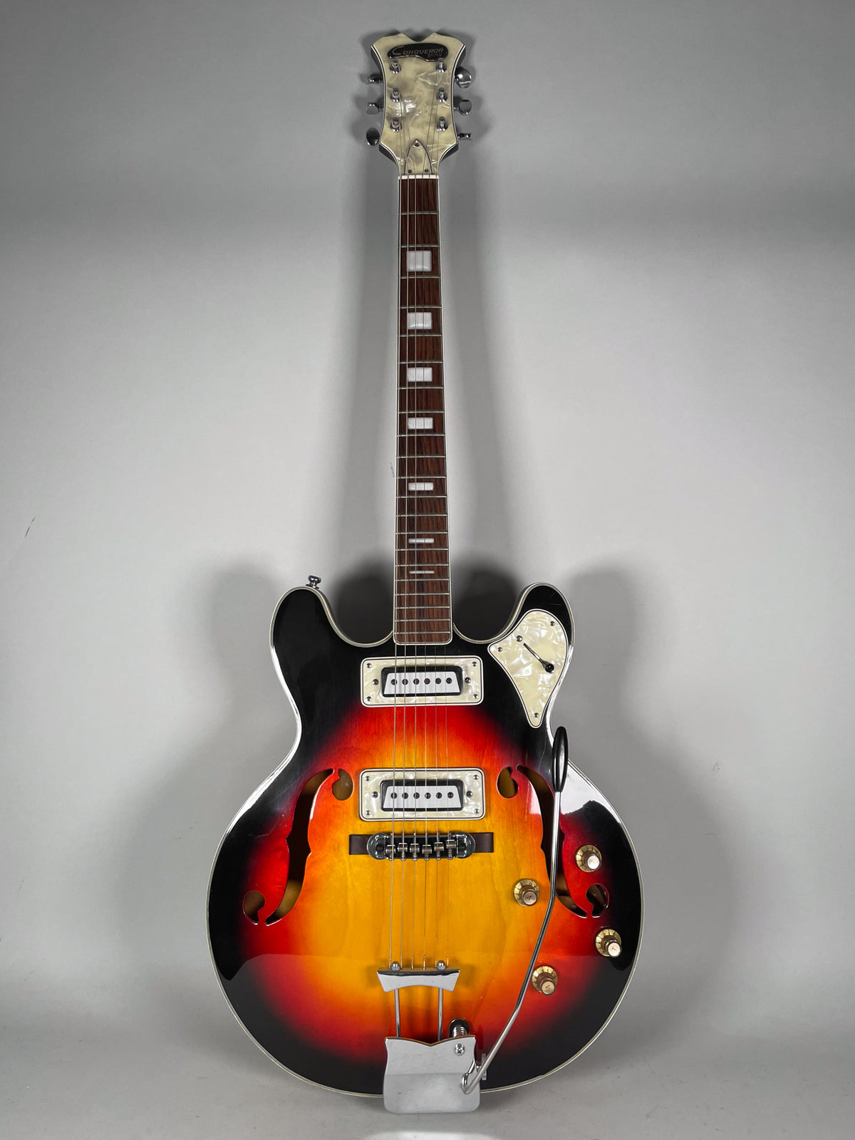 1960s Conqueror Bruno MIJ Sunburst Hollowbody w/ Gig Bag