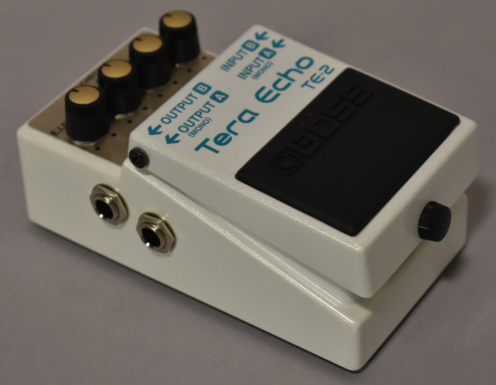 Boss TE-2 Tera Echo Delay Effect Pedal w/Box