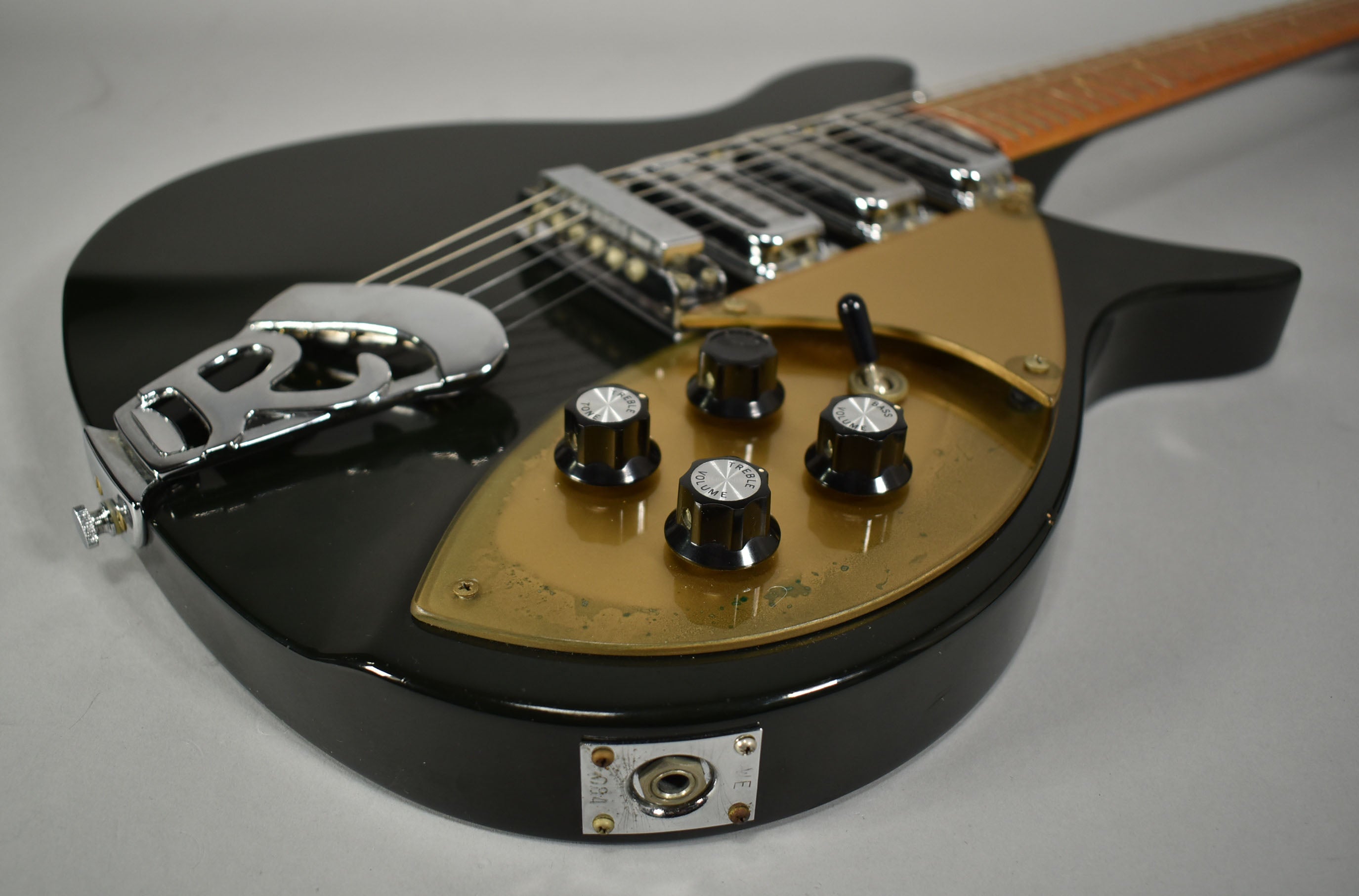 1983 Rickenbacker 320B Dark Green Finish W/OHSC – Imperial Vintage