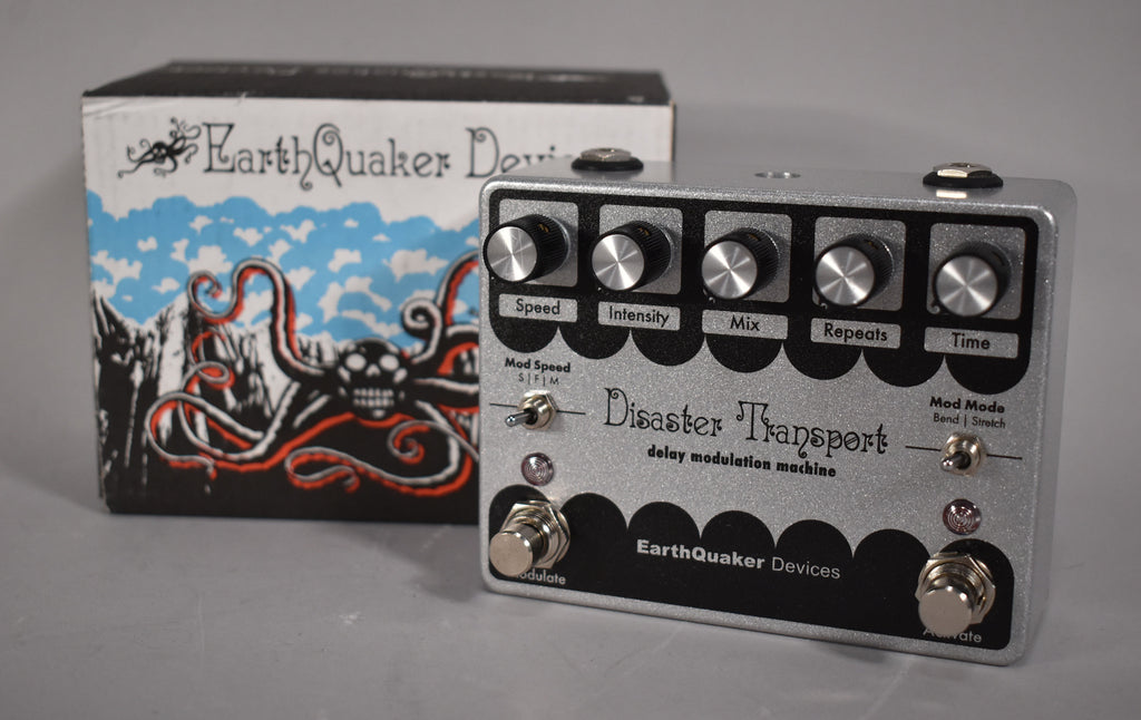 Earthquaker Devices Disaster Transport Delay Pedal w/Box