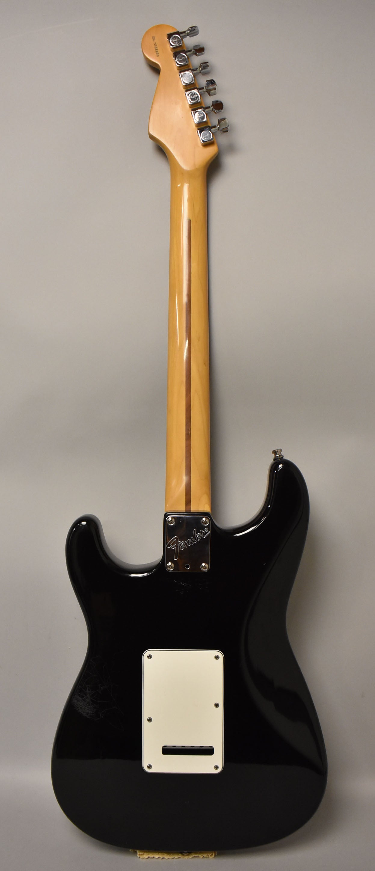 1995 Fender American Standard Stratocaster Black w/HSC – Imperial