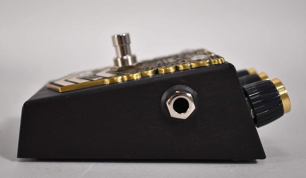 Beetronics Octahive V2 Fuzz Pedal w/Box