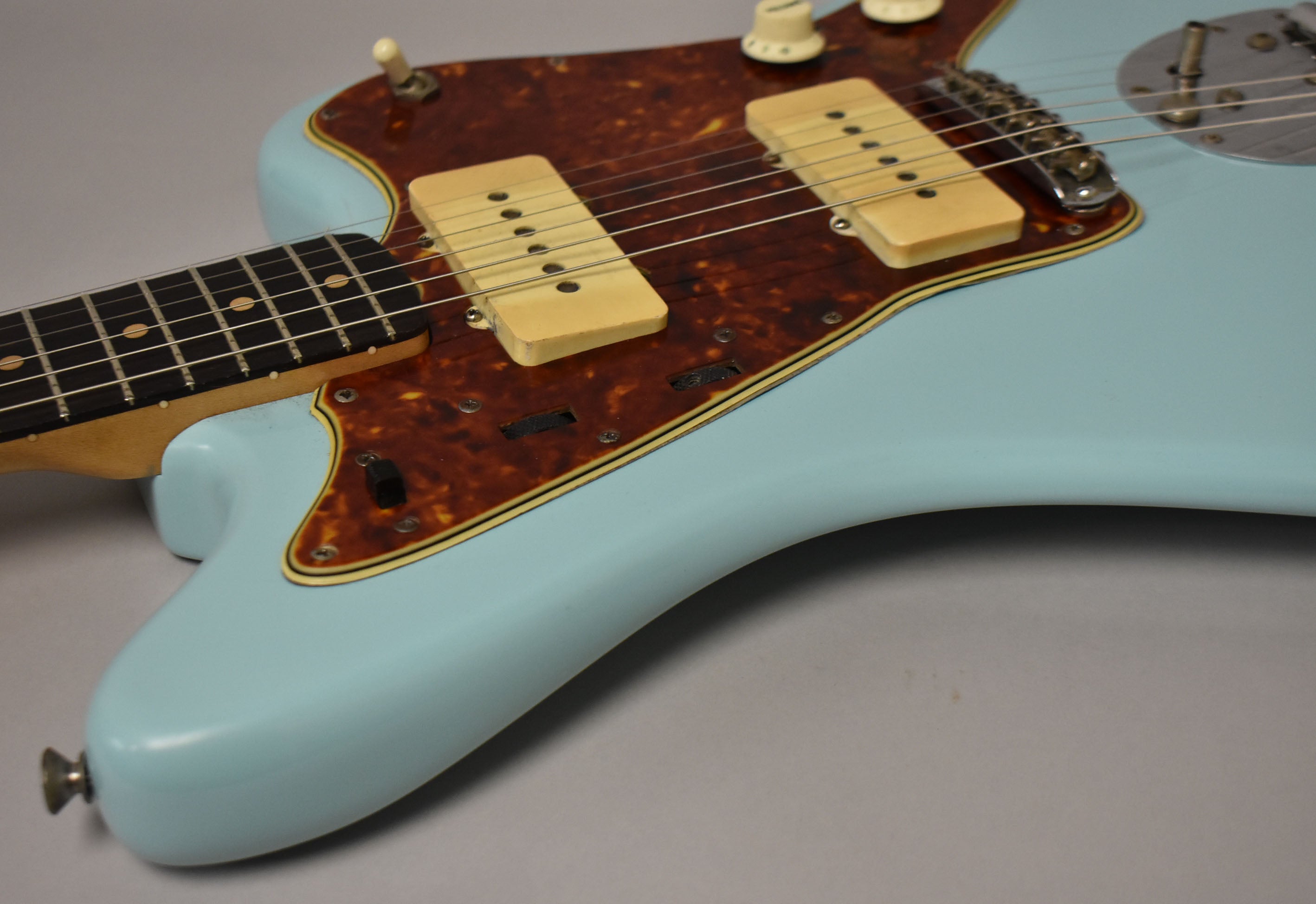 1960 Fender Jazzmaster Daphne Blue Refin Pre-CBS w/OHSC – Imperial