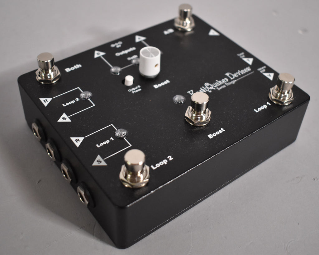 Earthquaker Devices Swiss Things Pedalboard Reconciler