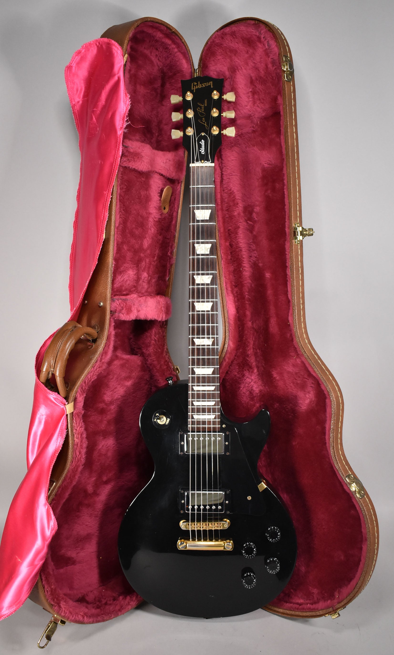 Gibson Les Paul Studio（1997年エボニー指板） 1997 Gibson Limited Edition Les Paul Studio | Ebony Finish W/OHSC