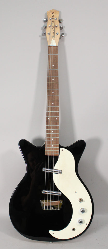 Danelectro-DC-59-Black-1
