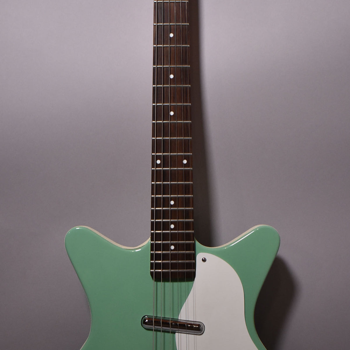 Danelectro-Stock-59-DC-