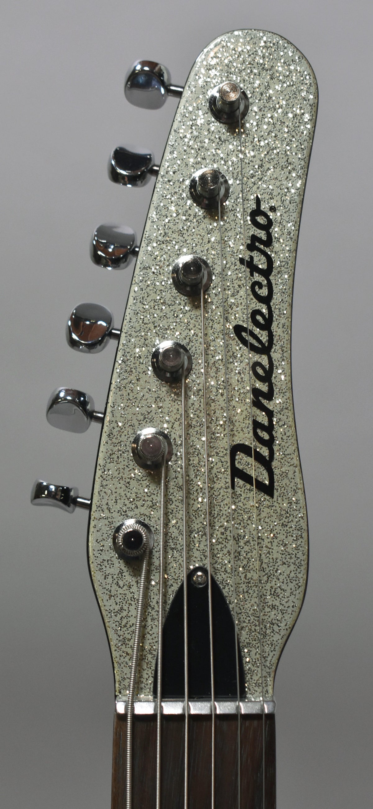 2004 Danelectro 56 Baritone Guitar Silver Metal Flake w/Gig Bag
