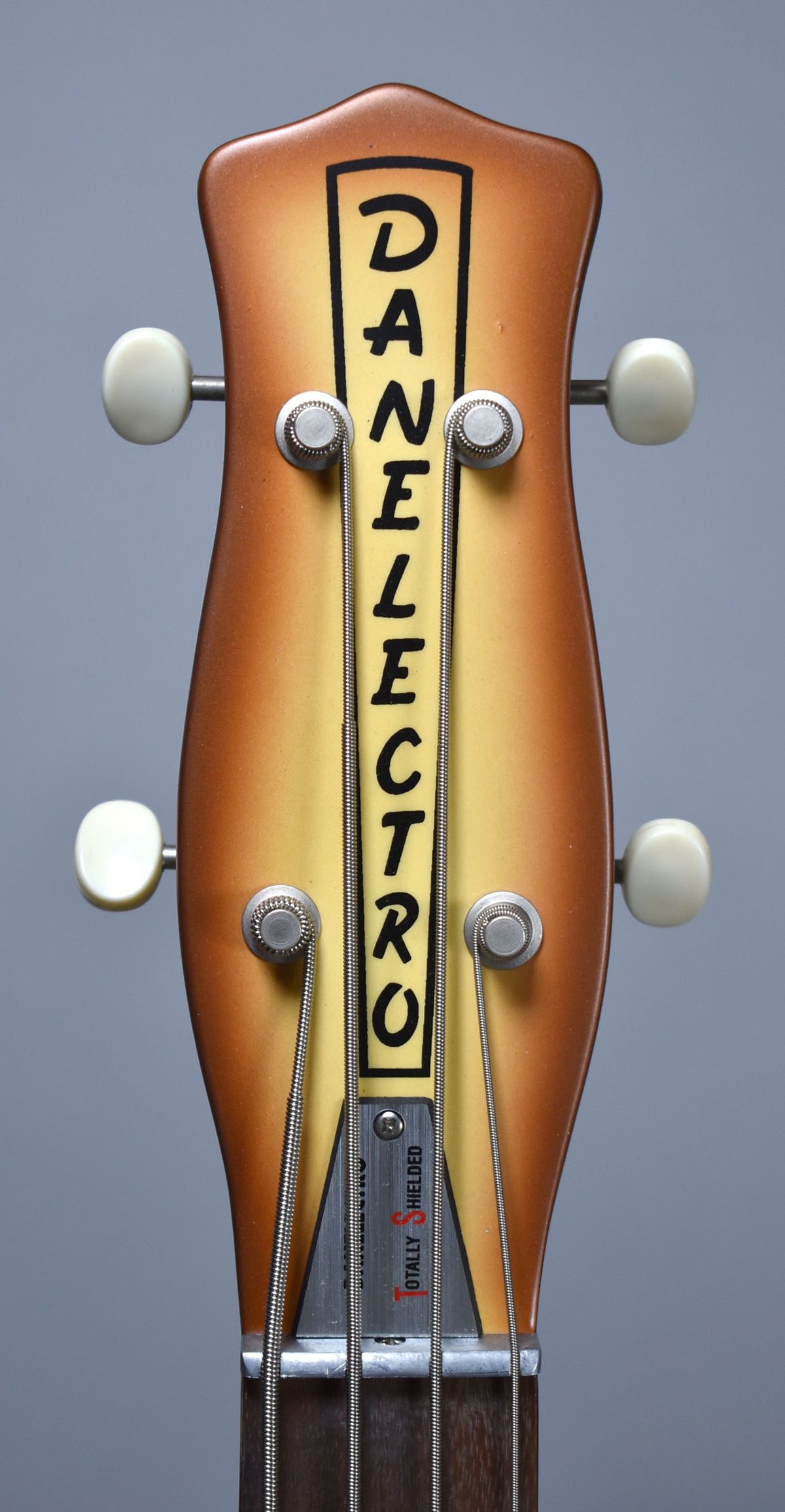 Danelectro Longhorn Short Scale Bass Copperburst w/Gig Bag