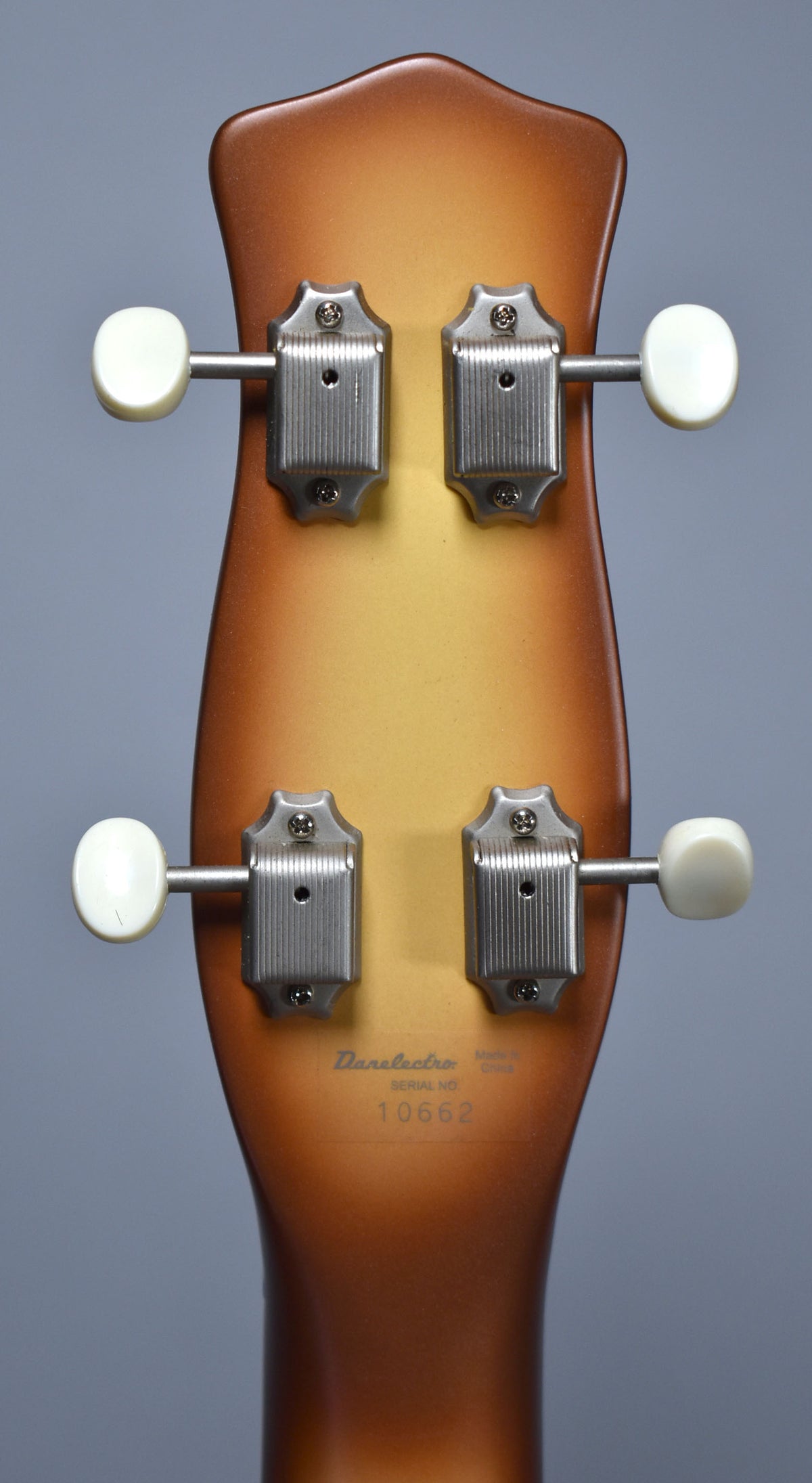 Danelectro Longhorn Short Scale Bass Copperburst w/Gig Bag