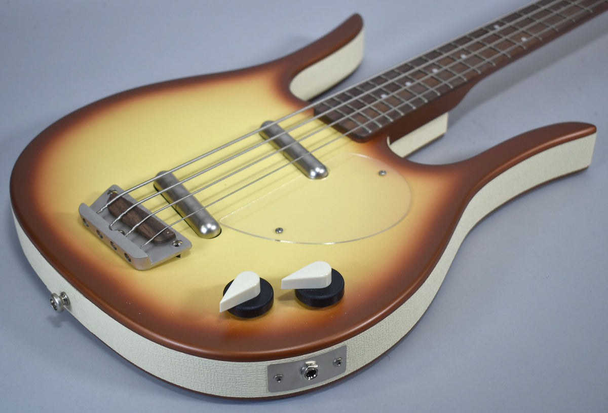 Danelectro Longhorn Short Scale Bass Copperburst w/Gig Bag