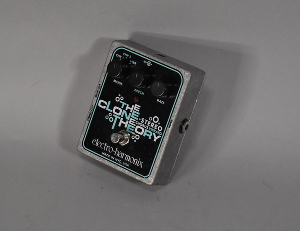 Electro-Harmonix-Clone-Theory-Stereo-Chorus-Vibrato-Imperial-Vintage-Guitars-Sell