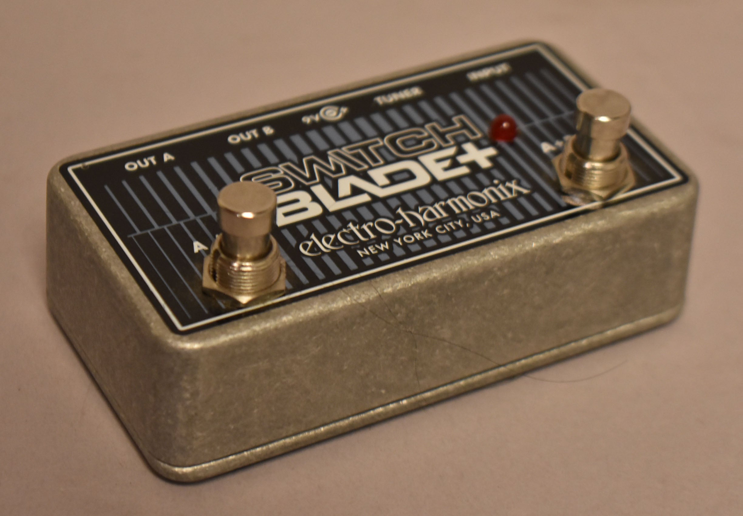 Electro-Harmonix Switchblade+ Plus Advanced Channel Selector Pedal